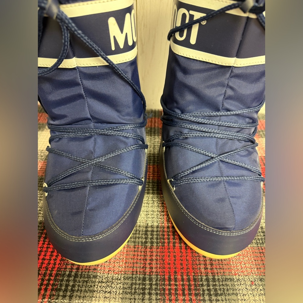 Moon Boots Navy Blue Nylon Boots Size US 12.5/2.5 Used Good Condition - Picture 8 of 13
